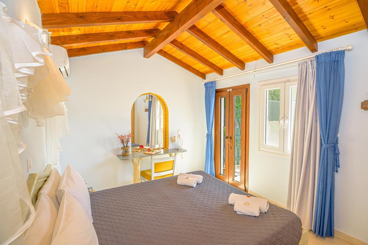 Elena'S Seaside Apartments & Studios Agios Gordios  Exterior photo