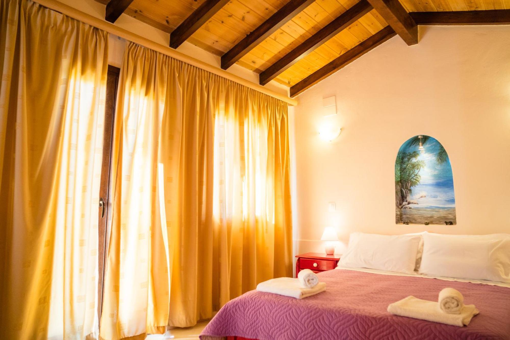Elena'S Seaside Apartments & Studios Agios Gordios  Exterior photo