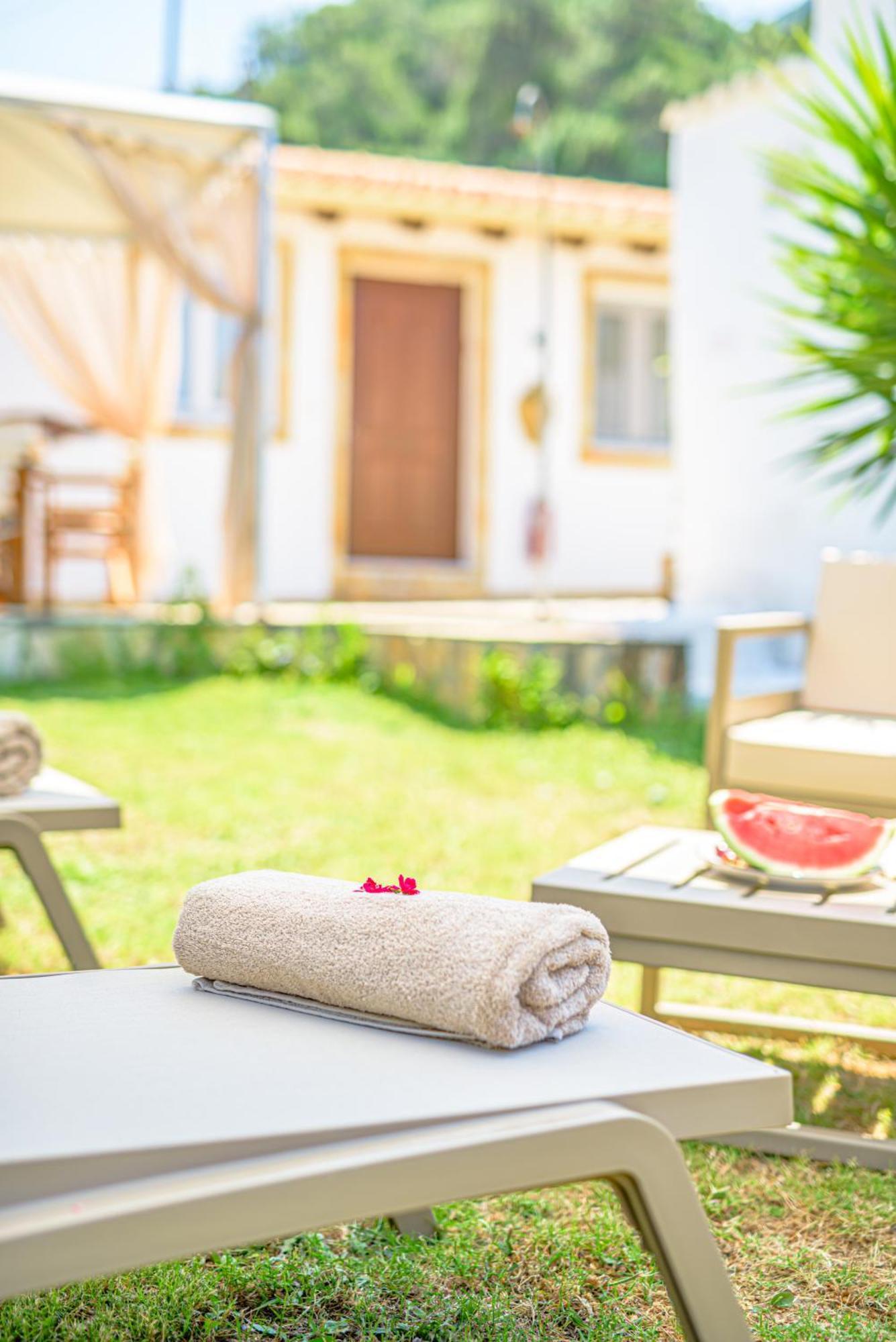 Elena'S Seaside Apartments & Studios Agios Gordios  Exterior photo