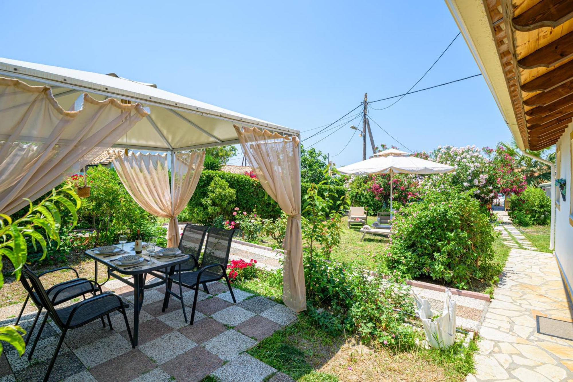 Elena'S Seaside Apartments & Studios Agios Gordios  Exterior photo